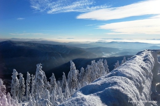 Pohled z Lysé hory v zimě